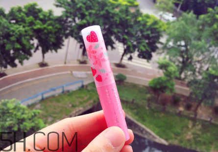 mistine變色草莓唇膏好用嗎？mistine變色草莓唇膏多少錢？