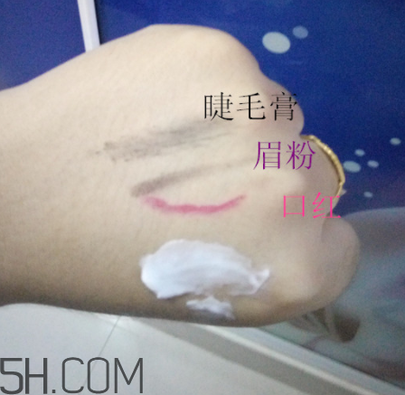 一葉子酪梨潔面乳怎么樣？一葉子酪梨潔面乳好用嗎？