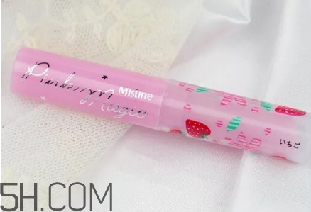 怎么區(qū)分真假mistine草莓變色唇膏？mistine草莓變色唇膏主要功效