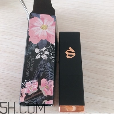 詩(shī)佩妮唇膏多少錢(qián)_詩(shī)佩妮唇膏專(zhuān)柜價(jià)格