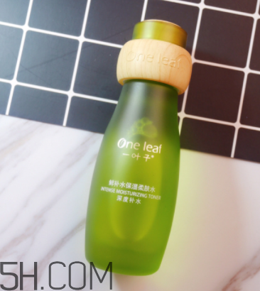 一葉子鮮補水柔膚水怎么樣？一葉子鮮補水柔膚水好用嗎？
