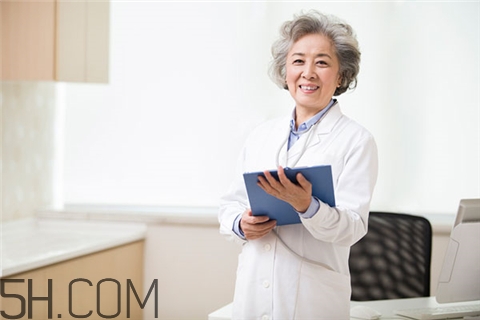 骨折多久可以走路？骨折多長時間可以下床活動？