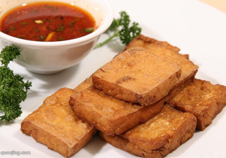 臭豆腐是誰發(fā)明的？臭豆腐是哪里的特產(chǎn)
