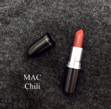 mac小辣椒干不干？mac小辣椒是滋潤(rùn)還是啞光