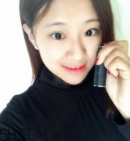 紀梵希小羊皮304是什么顏色？紀梵希小羊皮滋潤嗎？