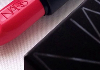 nars mona和mac chili顏色一樣嗎？nars mona和chili試色對(duì)比