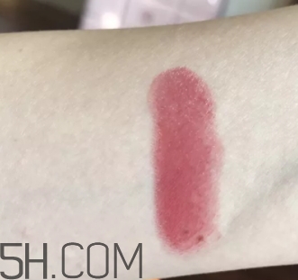 bobbi brown精油唇膏14號claret適合黃皮嗎？
