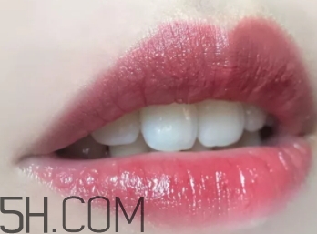 bobbi brown精油唇膏14號claret適合黃皮嗎？