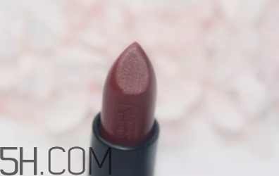 nars mona和mac chili顏色一樣嗎？nars mona和chili試色對(duì)比