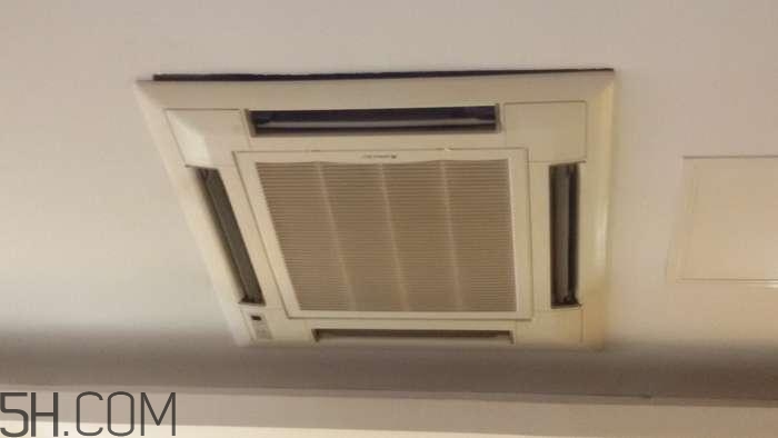 冬天用哪種類型的空調(diào)比較好？冬天用吸頂式空調(diào)好嗎？