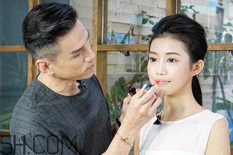 反咬唇妝是什么樣的？染唇妝和咬唇妝的區(qū)別