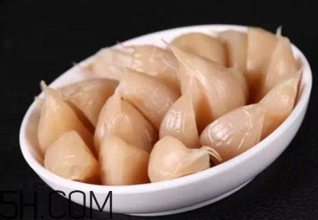 大蒜泡冰糖怎么做？大蒜泡冰糖真的能治腎虛嗎？