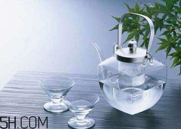 喝水有哪些禁忌？哪些水是不能喝的？