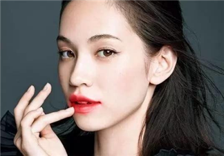 口紅到底應該怎么涂？吻唇妝具體畫法