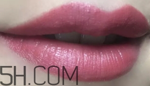 mac brick o la老氣嗎？mac brick o la適合黃皮嗎？