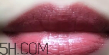 mac brick o la試色 mac brick o la是什么顏色？