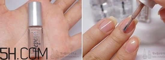 什么牌子指甲油好用？2018清新美甲圖片最新款