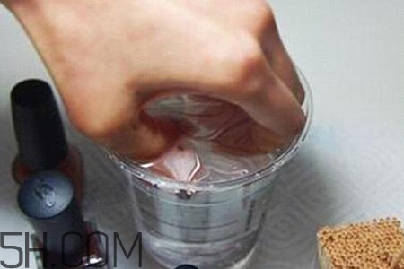水染美甲用的什么指甲油？2018秋冬美甲最新款圖片