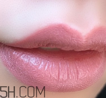 mac velvet teddy質(zhì)地干嗎？mac velvet teddy適合黃皮嗎