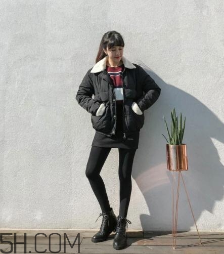棉服搭配短裙好看嗎？棉襖搭配短裙圖片