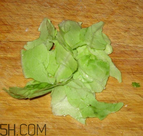 畸形果蔬營養(yǎng)價值更高？畸形果蔬是什么原因引起的？