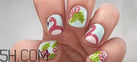 為什么美甲店做的指甲不容易掉？ins火烈鳥(niǎo)美甲圖案教程