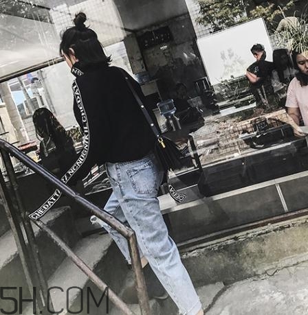牛仔褲越洗越硬怎么辦？為什么牛仔褲洗完變硬？