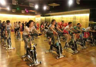 動感單車主要練的是什么？動感單車練多長時間減肥效果比較明顯？