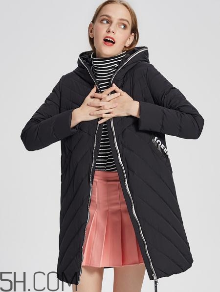 艾萊依羽絨服有折扣嗎？艾萊依羽絨服廠家在哪？