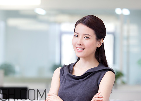 婦炎潔可以男人用嗎？婦炎潔可以去頭皮屑嗎？