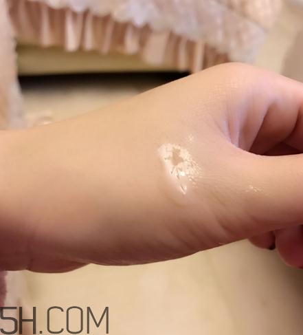 春紀(jì)眼霜怎么樣？春紀(jì)眼霜好用嗎？