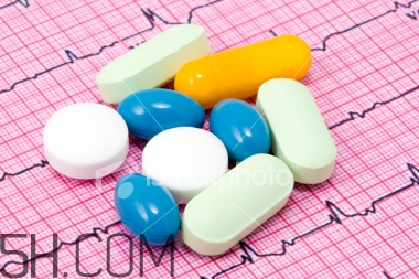 廁所蹲久了的危害是什么？日常解便秘的方法有哪些？