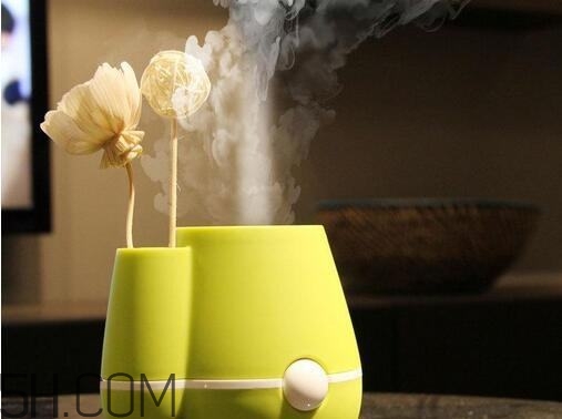 加濕器噴熱氣好嗎？加濕器噴熱氣好還是噴冷氣好？