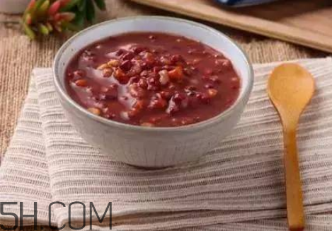 紅豆薏米可以放糖嗎？紅豆薏米加紅糖好還是冰糖好？