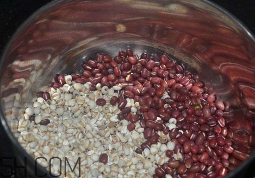 紅豆薏米加紅糖好嗎？紅豆薏米加紅糖的功效有哪些？