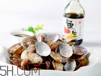 花甲需要焯水嗎？吃花甲不能吃什么？