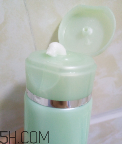 歐詩漫控油潔面乳使用心得_產(chǎn)品評(píng)測