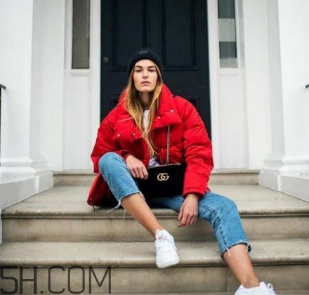 羽絨服充絨量標(biāo)準(zhǔn)多少？羽絨服充絨量越多越好嗎？