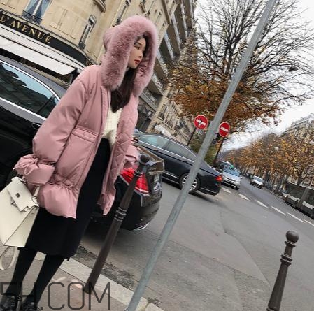 一般羽絨服充絨量是多少？羽絨服充絨量220克夠嗎？