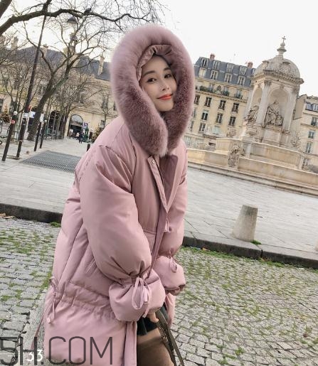 羽絨服充絨量和含絨量什么區(qū)別？羽絨服充絨量多少暖和？