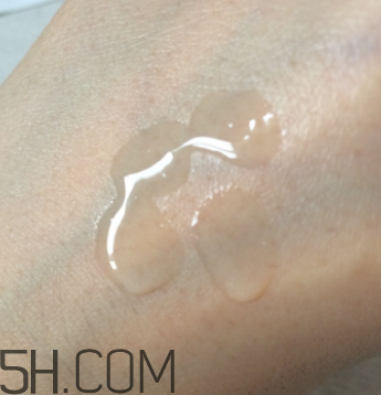 歐詩漫水氧瞬透水是爽膚水嗎？歐詩漫水氧瞬透水怎么用