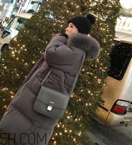 白鴨絨羽絨服保暖嗎？白鴨絨有味道怎么去味？