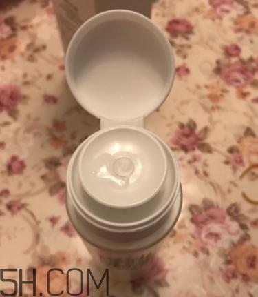 歐詩漫卸妝水辣眼睛嗎？歐詩漫卸妝水評測