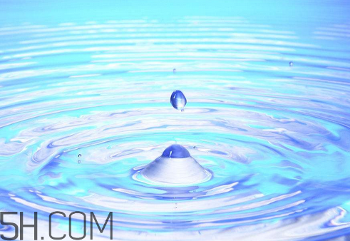 雙氧水是生理鹽水嗎？雙氧水是碘伏嗎？