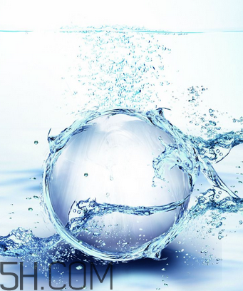 雙氧水是生理鹽水嗎？雙氧水是碘伏嗎？