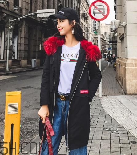 黑色派克服怎么搭配？黑色派克大衣搭配圖
