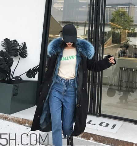 黑色派克服怎么搭配？黑色派克大衣搭配圖