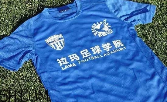踢足球有哪些技巧？踢足球有哪些注意事項(xiàng)？