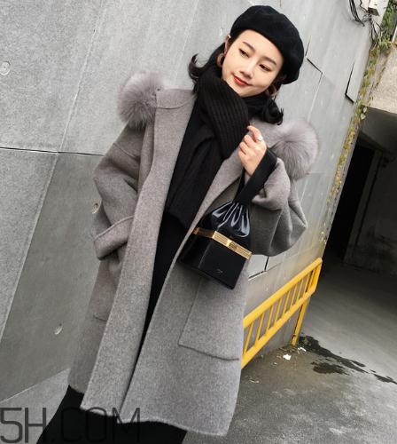 羊駝絨大衣暖和嗎？羊駝絨大衣和羽絨服哪個暖和？