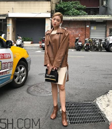 冬天穿裙子配什么鞋子？冬天穿裙子配什么鞋好看？